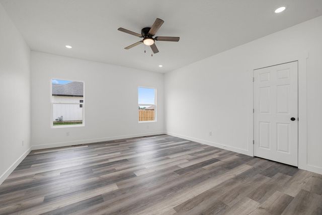 496 Bailiwick Drive, Rogersville, MO 65742