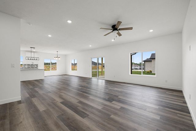 496 Bailiwick Drive, Rogersville, MO 65742