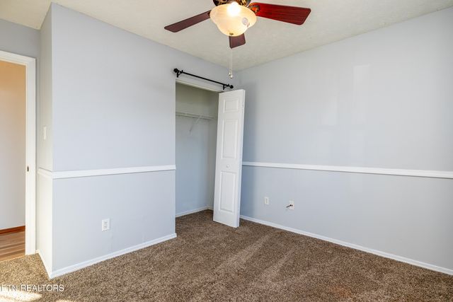 2700 Glacier Way, Knoxville, TN 37924