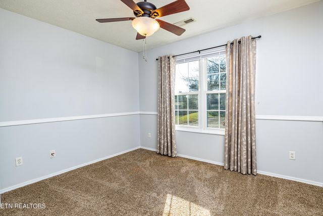 2700 Glacier Way, Knoxville, TN 37924