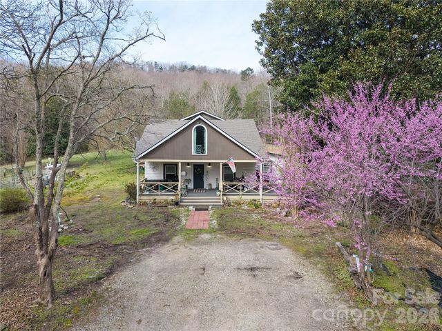 4100 S Fork Street, Hickory, NC 28602
