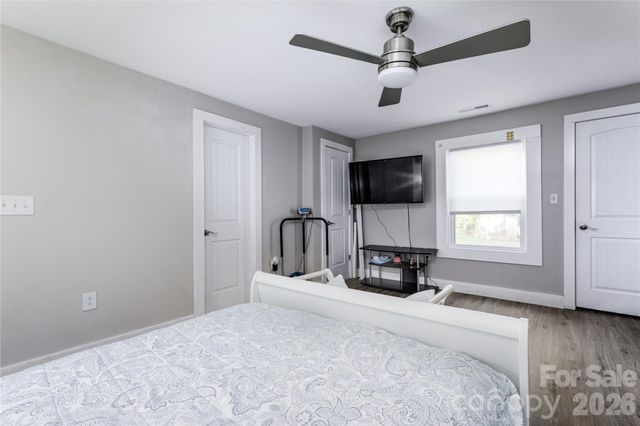 4100 S Fork Street, Hickory, NC 28602