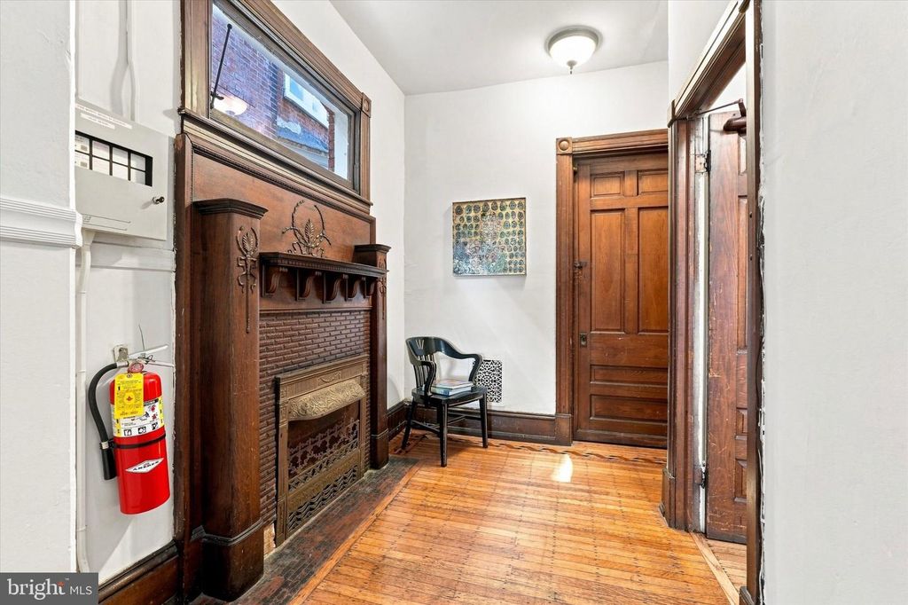 825 S 49TH ST, Philadelphia, PA 19143 — photo 5