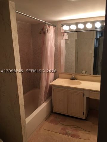 7080 Environ Blvd 227, Lauderhill, FL 33319