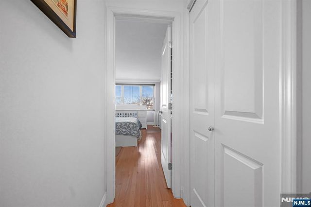 2000 Linwood Avenue 5B, Fort Lee, NJ 07024
