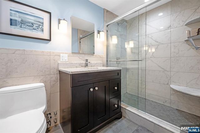 2000 Linwood Avenue 5B, Fort Lee, NJ 07024