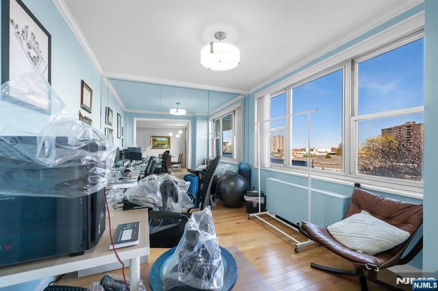 2000 Linwood Avenue 5B, Fort Lee, NJ 07024