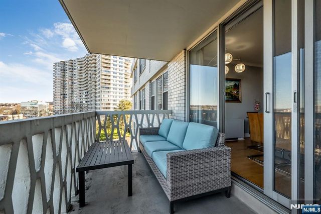 2000 Linwood Avenue 5B, Fort Lee, NJ 07024