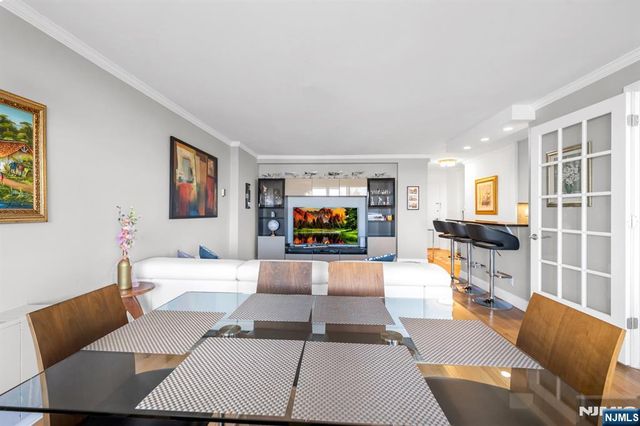 2000 Linwood Avenue 5B, Fort Lee, NJ 07024
