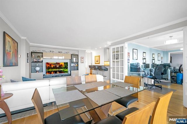 2000 Linwood Avenue 5B, Fort Lee, NJ 07024