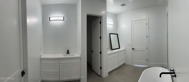 28804 N Edwards Road, San Tan Valley, AZ 85143