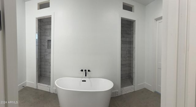 28804 N Edwards Road, San Tan Valley, AZ 85143