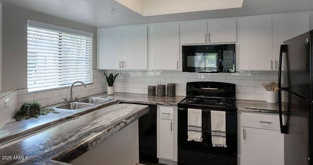 3255 S DORSEY Lane 2, Tempe, AZ 85282
