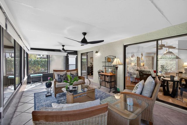 77 Ironwood Way, Palm Beach Gardens, FL 33418