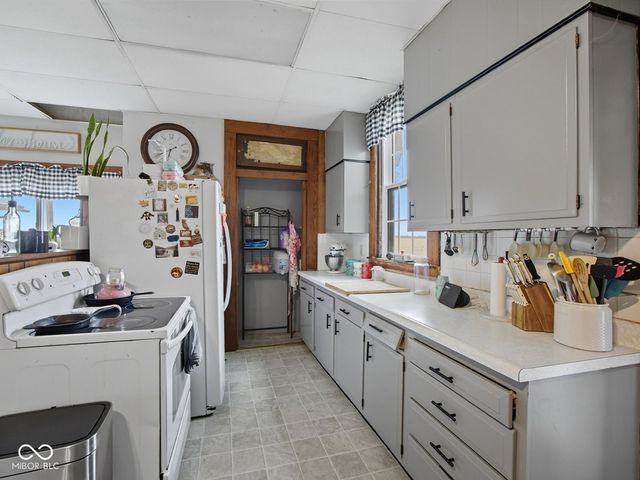 3768 S 275 W, Shelbyville, IN 46176