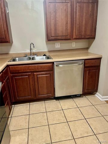 14512 Cazado Drive D, Chesterfield, MO 63017