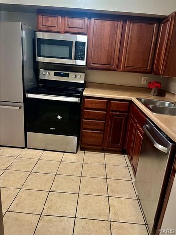 14512 Cazado Drive D, Chesterfield, MO 63017
