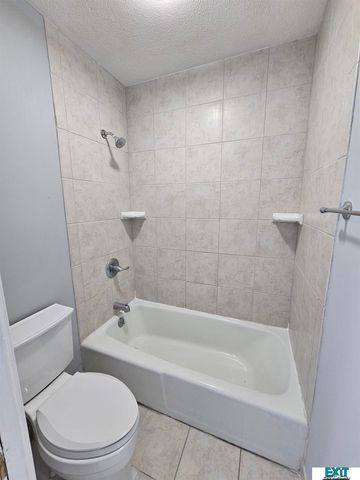 1540 Janssen Drive, Lincoln, NE 68506