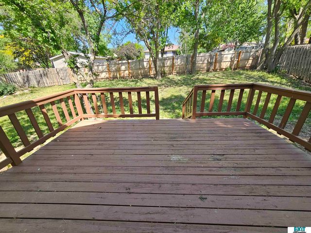 1540 Janssen Drive, Lincoln, NE 68506