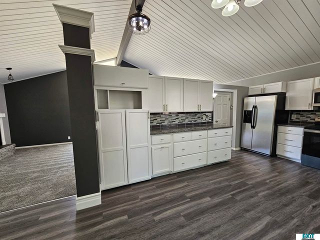 1540 Janssen Drive, Lincoln, NE 68506