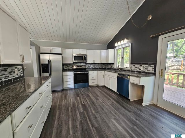 1540 Janssen Drive, Lincoln, NE 68506