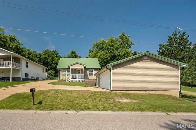 1101 Cliff Drive, Festus, MO 63028