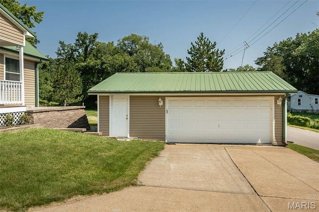 1101 Cliff Drive, Festus, MO 63028