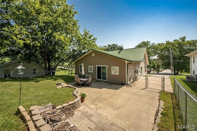 1101 Cliff Drive, Festus, MO 63028