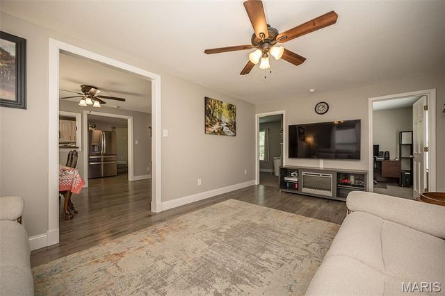 1101 Cliff Drive, Festus, MO 63028