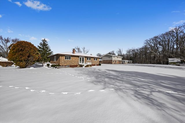 2033 E Hickory Street, Crete, IL 60417