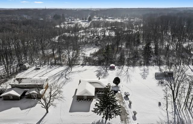 2033 E Hickory Street, Crete, IL 60417