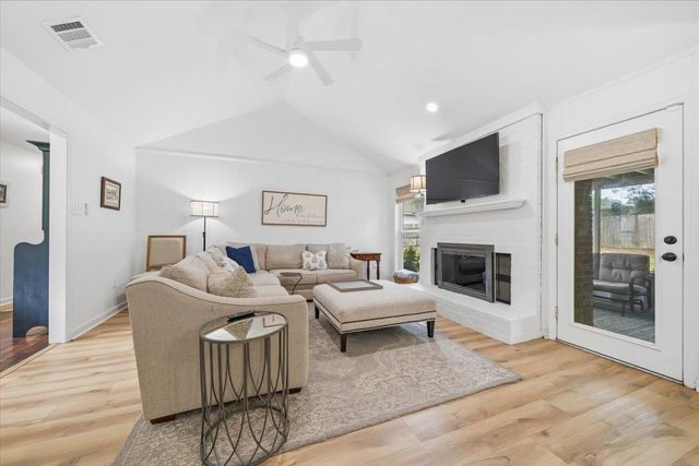 1070 GREENVIEW ROAD RD, Collierville, TN 38017