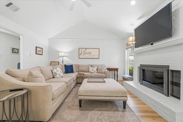 1070 GREENVIEW ROAD RD, Collierville, TN 38017