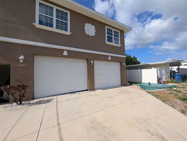 3006 HAWTHORNE STREET, Sarasota, FL 34239
