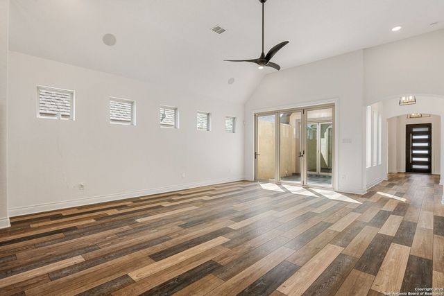 8619 Glass Gem, San Antonio, TX 78249