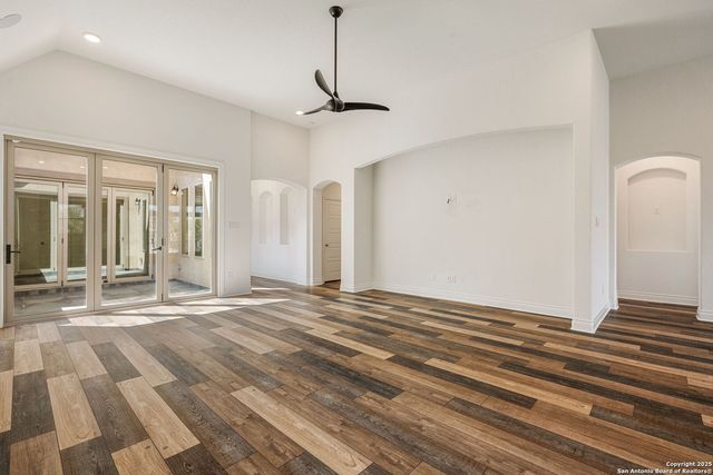 8619 Glass Gem, San Antonio, TX 78249