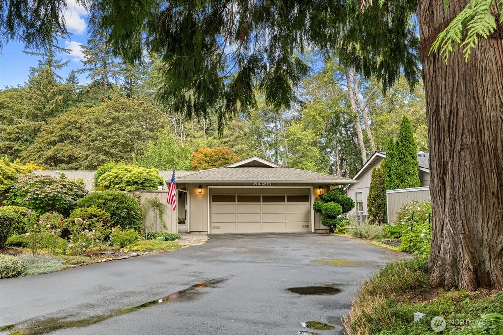 8126 70th Avenue Ct SW, Lakewood, WA 98499