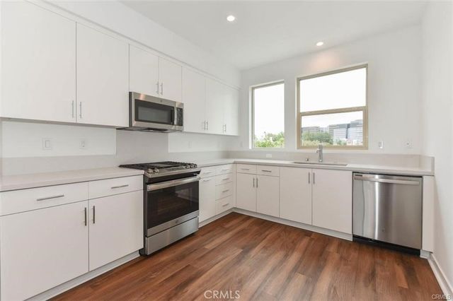 331 Placemark, Irvine, CA 92614