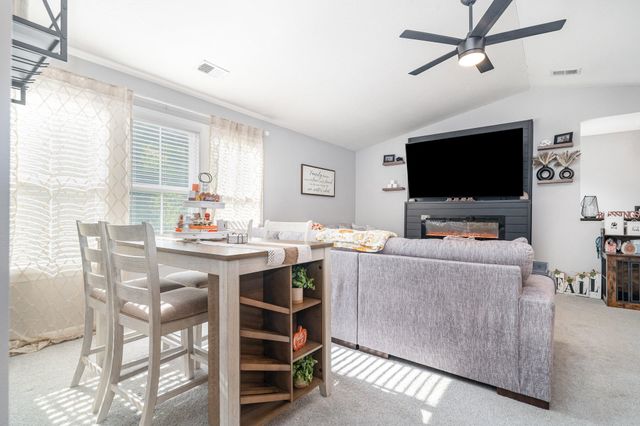 7497 Devonshire Drive, 23-300, Alexandria, KY 41001