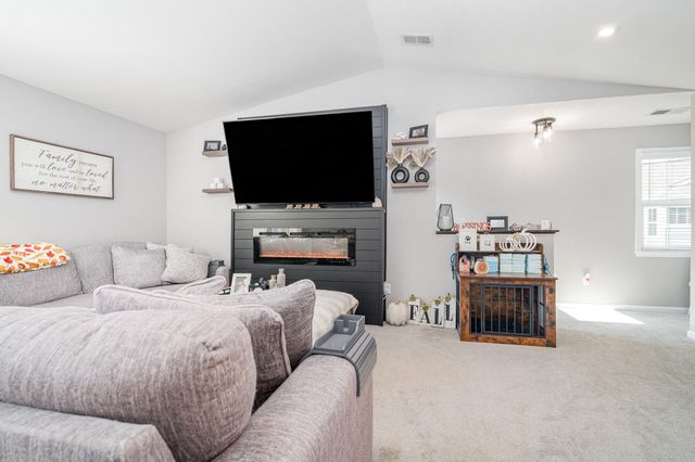 7497 Devonshire Drive, 23-300, Alexandria, KY 41001