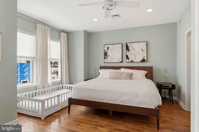 240 PIERCE ST, Philadelphia, PA 19148