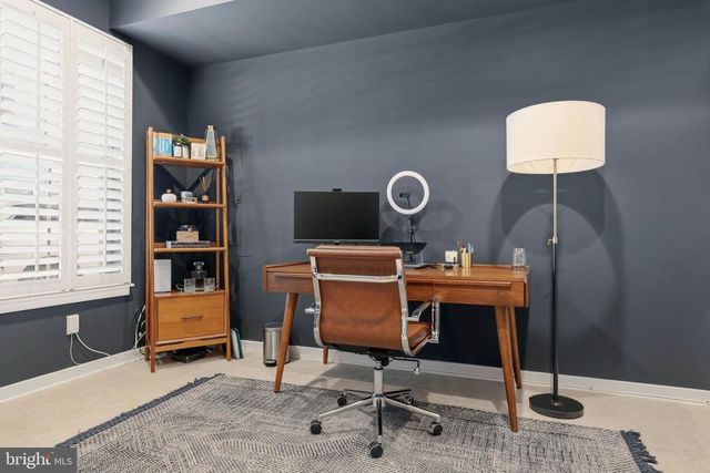 240 PIERCE ST, Philadelphia, PA 19148