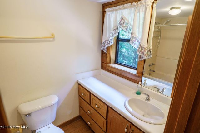 147 Holly Ridge Lane, Murphy, NC 28906