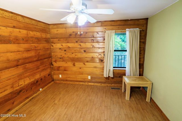 147 Holly Ridge Lane, Murphy, NC 28906