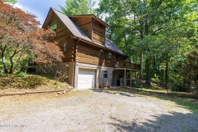 147 Holly Ridge Lane, Murphy, NC 28906