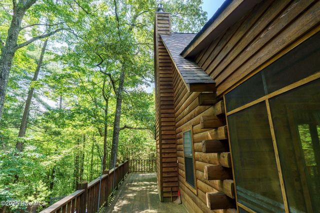 147 Holly Ridge Lane, Murphy, NC 28906