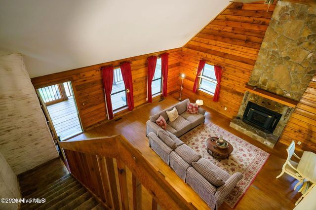 147 Holly Ridge Lane, Murphy, NC 28906