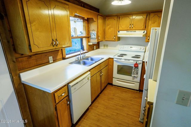 147 Holly Ridge Lane, Murphy, NC 28906