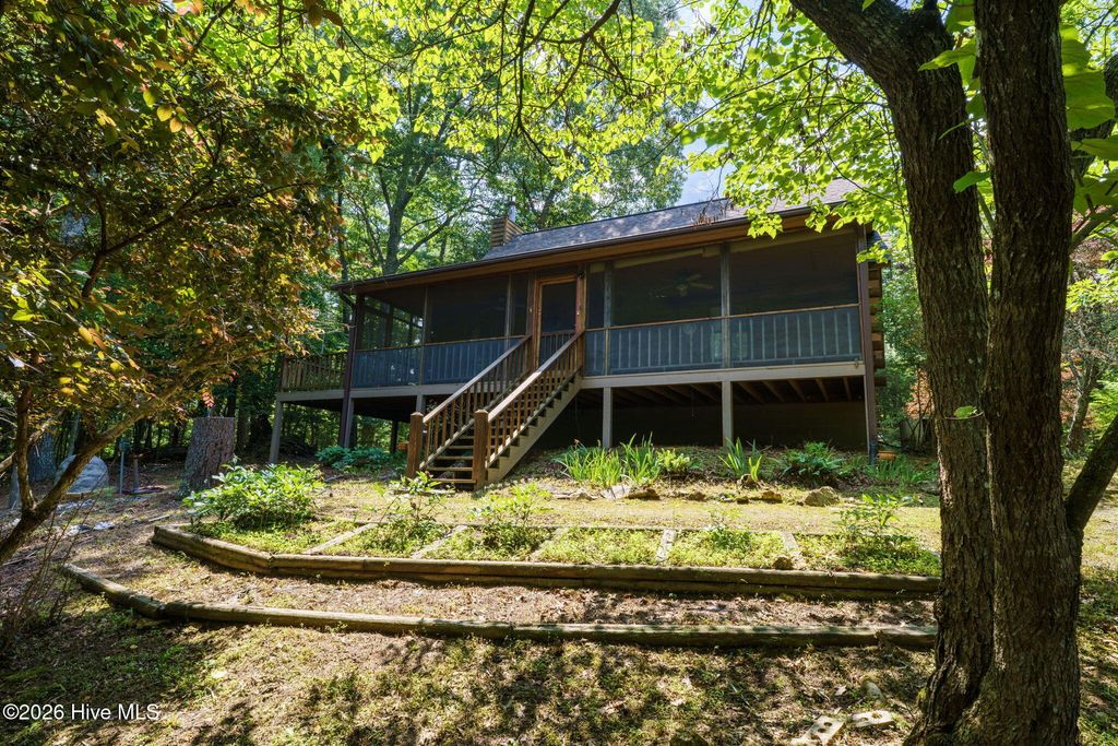 147 Holly Ridge Lane, Murphy, NC 28906