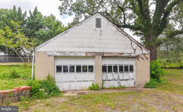 2636 PARKLAND DR, District Heights, MD 20747